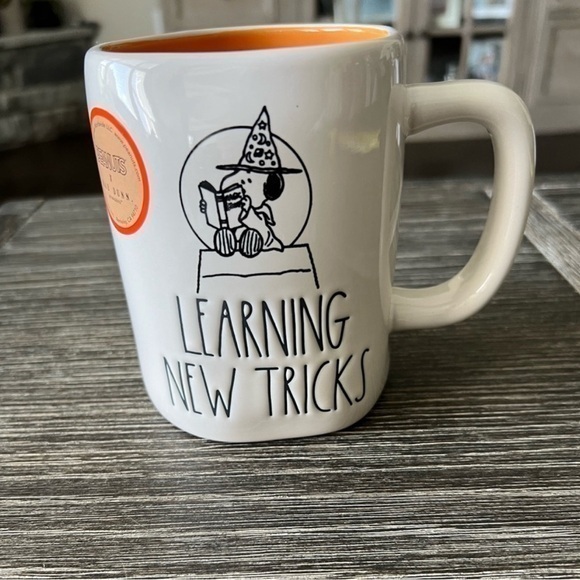 👻🐶NWT👻🐶 Snoopy x Rae Dunn Spooky Snoopy Mug! - Picture 1 of 3